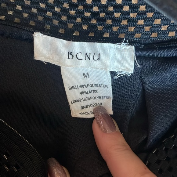 BLACK MESH ALINE SKIRT - Picture 3 of 4